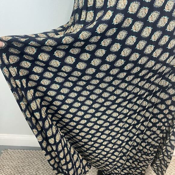 Banana Republic Skirt size 6 Navy Blue Orange Green Floral Sheer Maxi Pleated - Picture 6 of 10